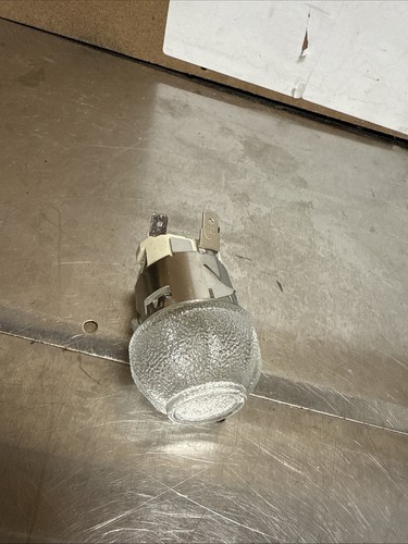 - (assemblaggio, lampadina)